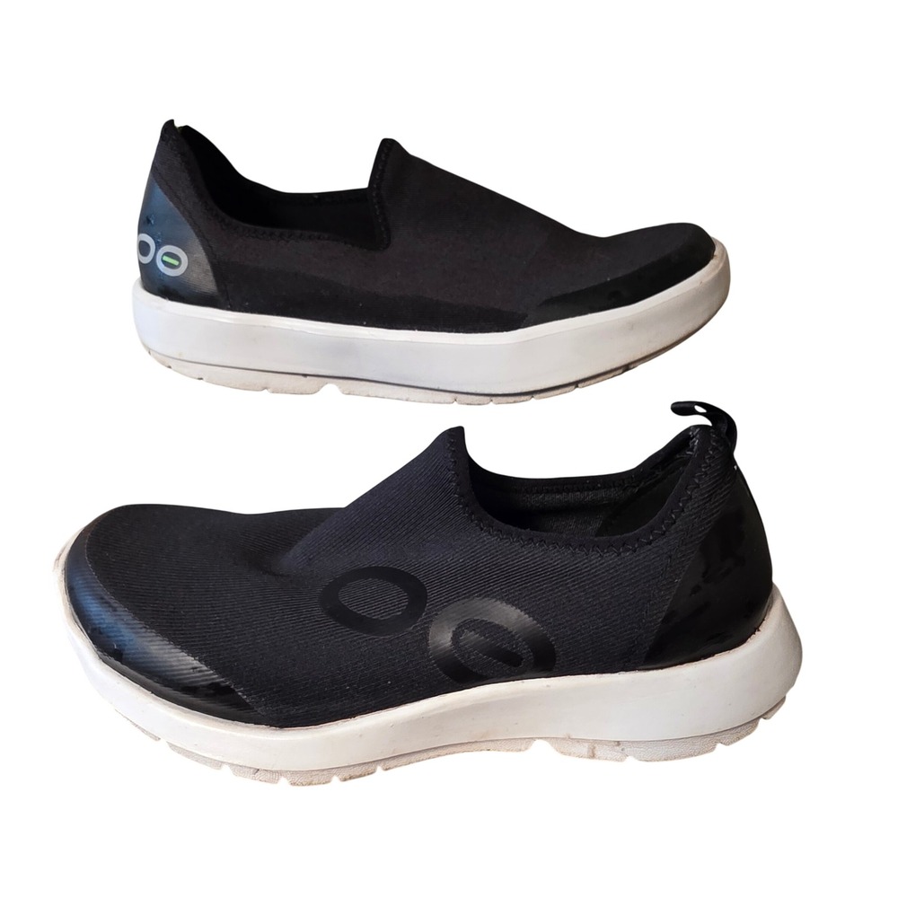 Oofos OOmg Low Recovery Shoes Black White Slip On Sneakers 11012022-160 Womens 8